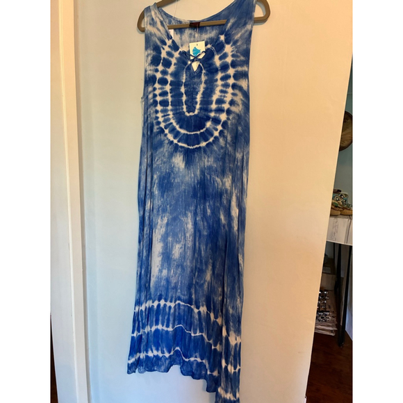 0163 NWT Tie Dye Maxie dress in blue and white. Size M/L - Picture 7 of 11